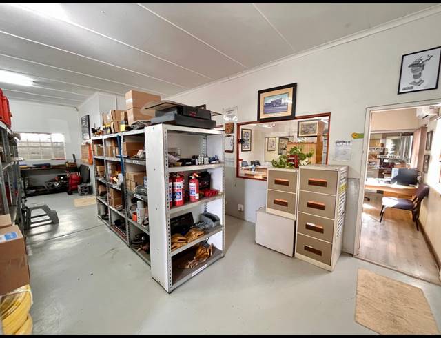 709M² OFFICE FOR SALE IN NORTH END